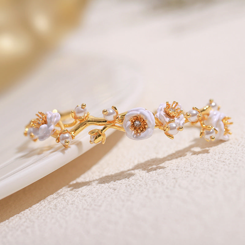 White Rose with Pearl Bracelet
