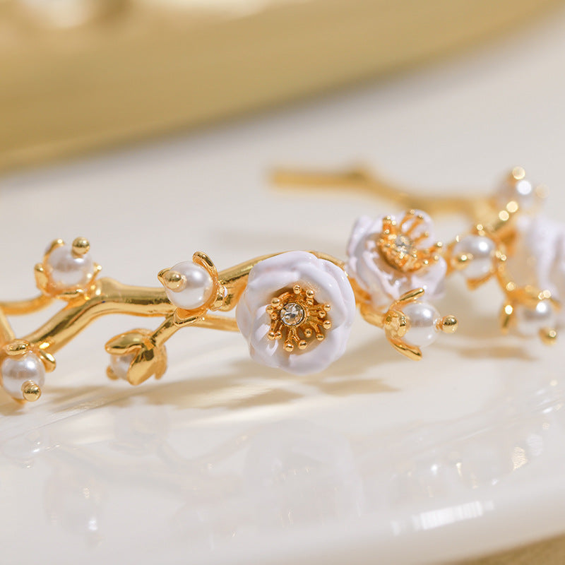 White Rose with Pearl Bracelet