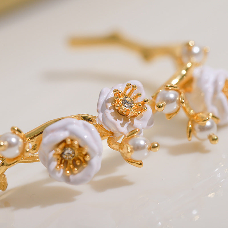 White Rose with Pearl Bracelet