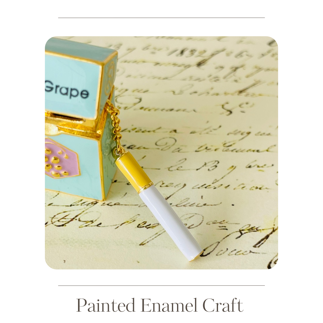 Cigarette case pendant